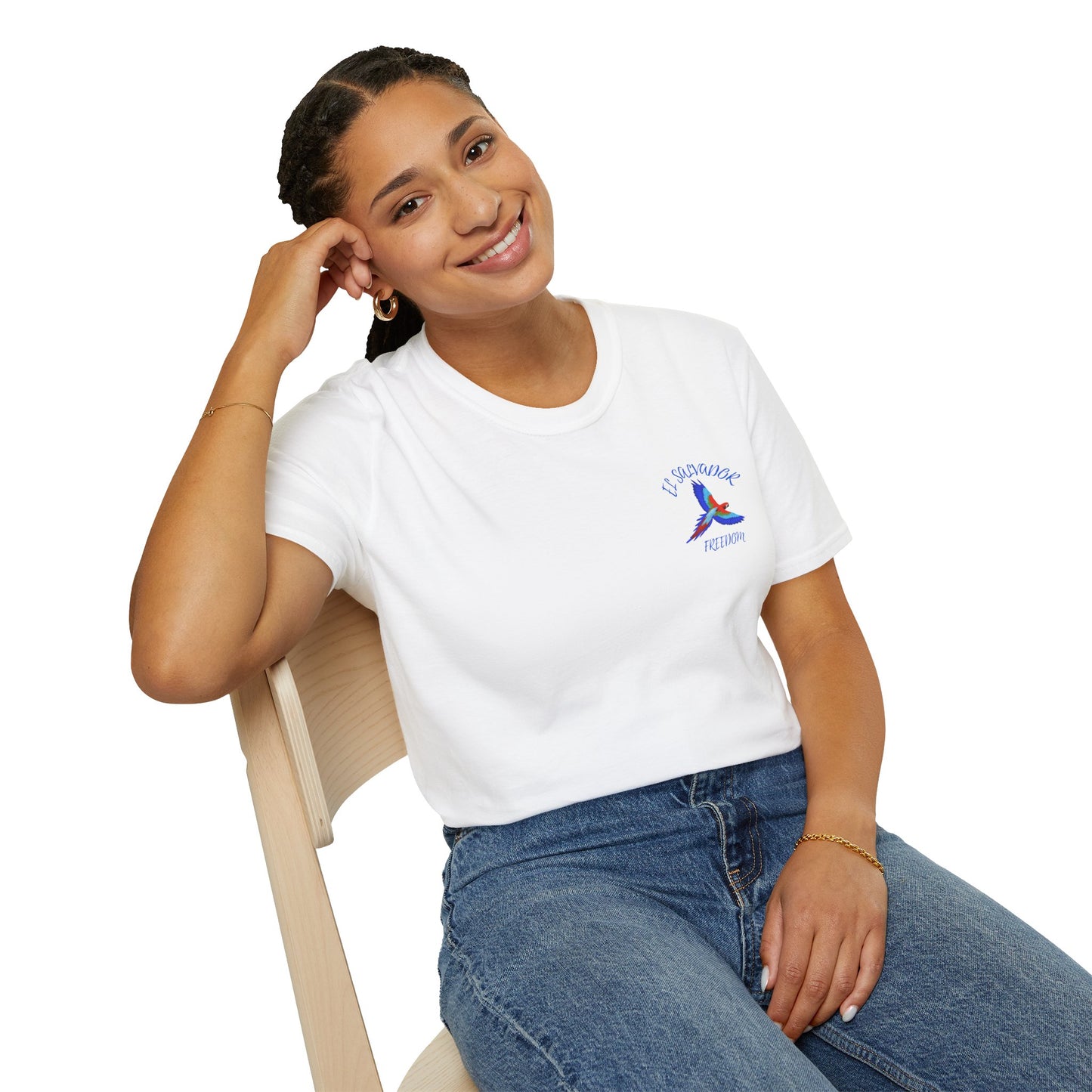 El Salvador Vintage Graphic Unisex T-Shirt | Softstyle Summer Tee for Travel & Casual Wear