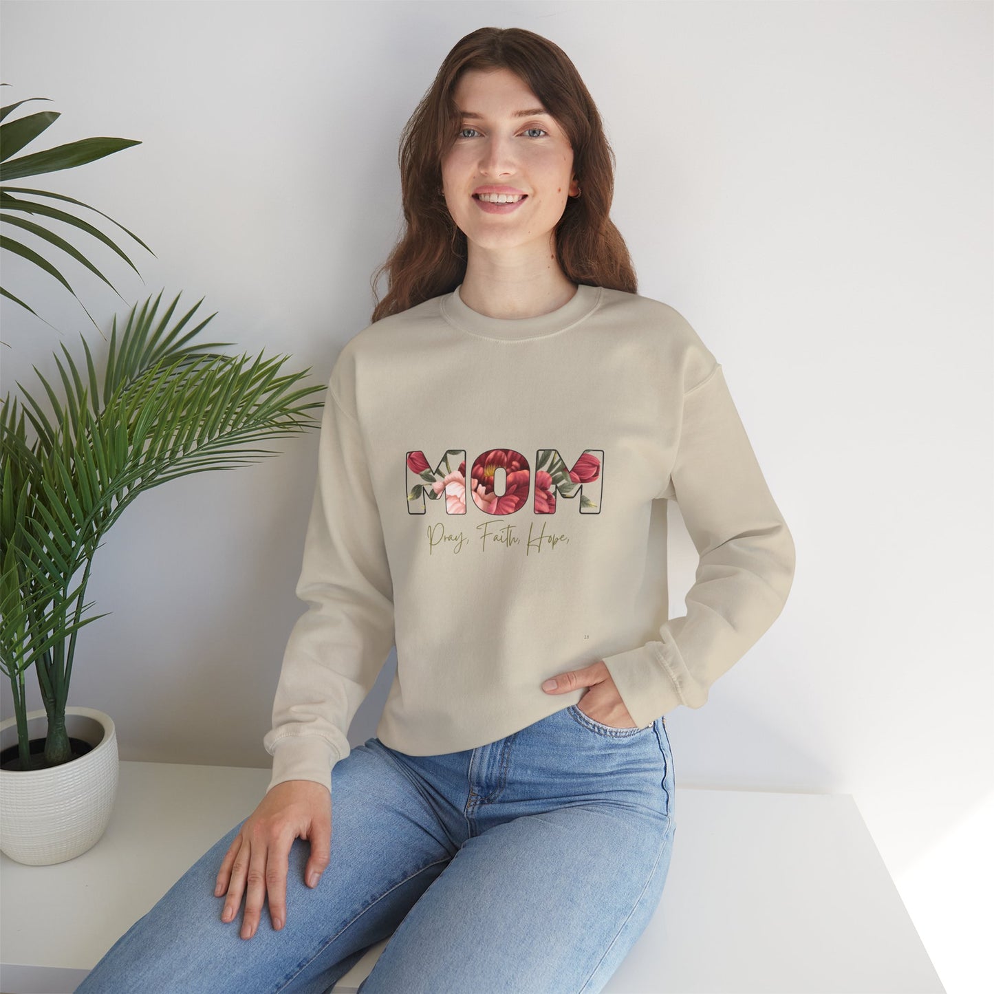 Floral MOM Sweatshirt | Cute Mother’s Day Crewneck | Aesthetic Mom Gift Sweater